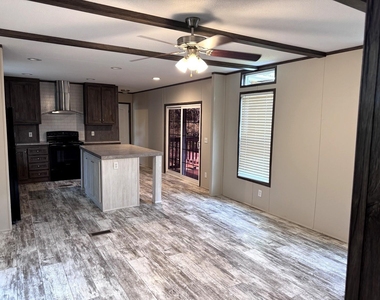 25 County Road 3893 W - Photo Thumbnail 7
