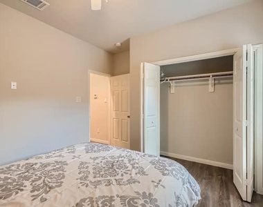 4834 Van Fleet Street - Photo Thumbnail 12