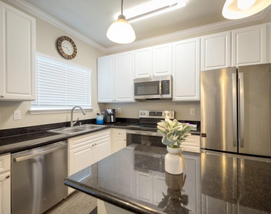 9200 Westheimer Road - Photo Thumbnail 8