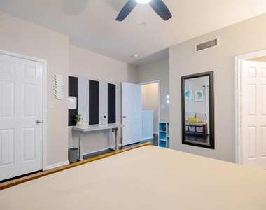 9200 Westheimer Road - Photo Thumbnail 19