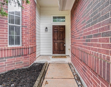 7434 Jacobs Well Drive - Photo Thumbnail 3