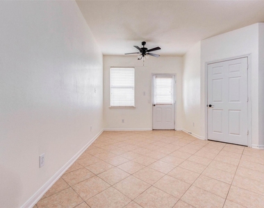 7434 Jacobs Well Drive - Photo Thumbnail 16