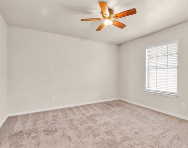 115 Bolero Way - Photo Thumbnail 9