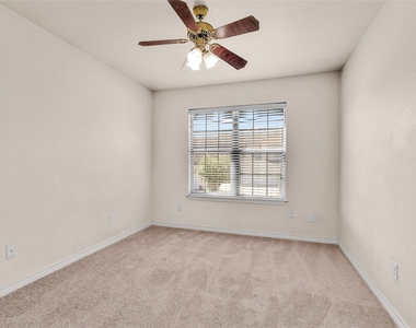 115 Bolero Way - Photo Thumbnail 13