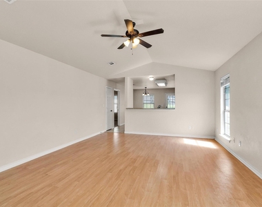 115 Bolero Way - Photo Thumbnail 2