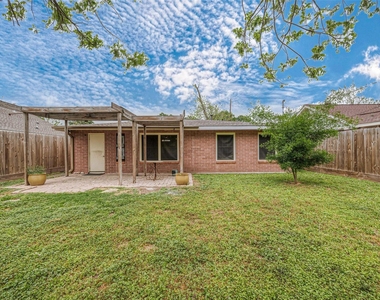 306 Graceland Street - Photo Thumbnail 31