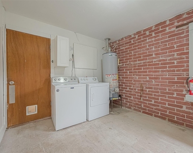306 Graceland Street - Photo Thumbnail 26