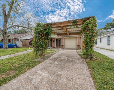 306 Graceland Street - Photo Thumbnail 6