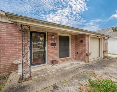 306 Graceland Street - Photo Thumbnail 3
