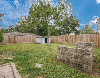 306 Graceland Street - Photo Thumbnail 28