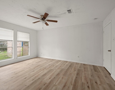 706 Shenandoah Drive - Photo Thumbnail 30