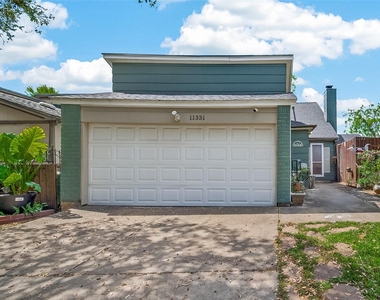 11331 Oakcenter Drive - Photo Thumbnail 1