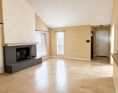 11331 Oakcenter Drive - Photo Thumbnail 11