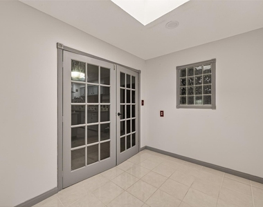 11331 Oakcenter Drive - Photo Thumbnail 15
