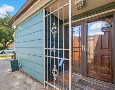 11331 Oakcenter Drive - Photo Thumbnail 2