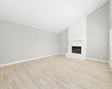 10522 Northview Drive - Photo Thumbnail 7