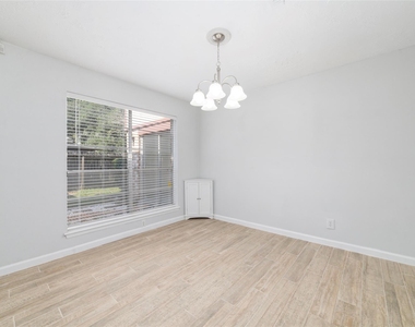 10522 Northview Drive - Photo Thumbnail 9