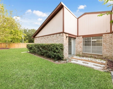 10522 Northview Drive - Photo Thumbnail 34