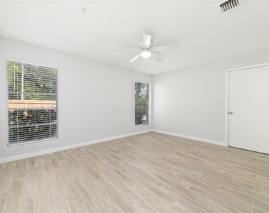 10522 Northview Drive - Photo Thumbnail 23