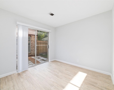 10522 Northview Drive - Photo Thumbnail 24