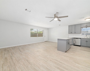 10522 Northview Drive - Photo Thumbnail 10