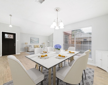 10522 Northview Drive - Photo Thumbnail 3