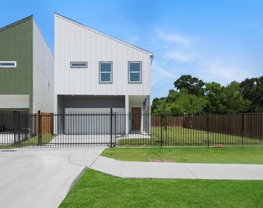 9311 Jutland Road - Photo Thumbnail 27