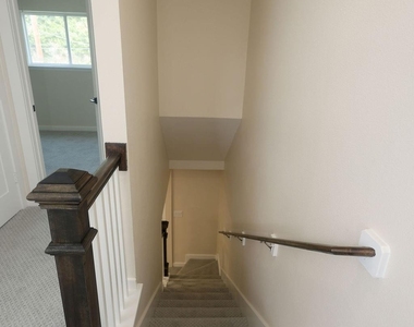 708 Staitti Street - Photo Thumbnail 12