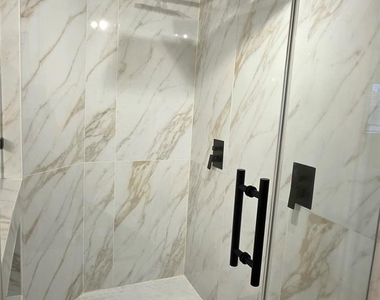 2204 Mimosa Court - Photo Thumbnail 15
