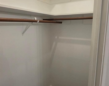 2204 Mimosa Court - Photo Thumbnail 16