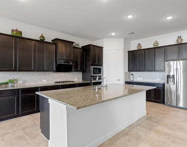 6007 Marsh Lake Court - Photo Thumbnail 6