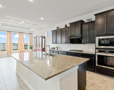 6007 Marsh Lake Court - Photo Thumbnail 7