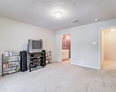17323 Jackson Pines Drive - Photo Thumbnail 28