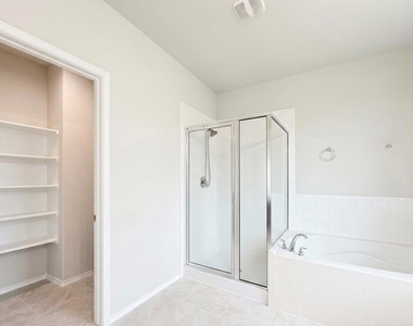 4510 Terrazza Verde Drive - Photo Thumbnail 11