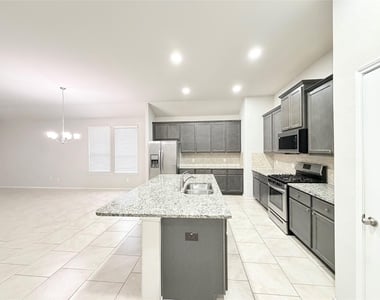 4510 Terrazza Verde Drive - Photo Thumbnail 3