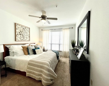 2222 Smith Street - Photo Thumbnail 11