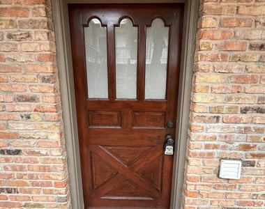 1909 Brun Street - Photo Thumbnail 2