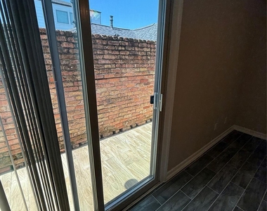 1909 Brun Street - Photo Thumbnail 29