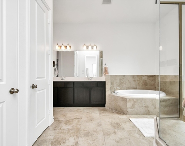 11012 Mikula Drive - Photo Thumbnail 21