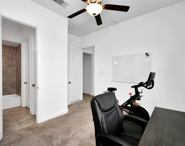 11012 Mikula Drive - Photo Thumbnail 17