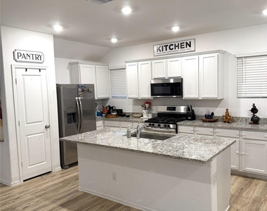 5323 Winding Stream Drive - Photo Thumbnail 5