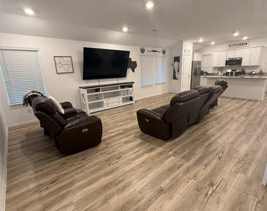 5323 Winding Stream Drive - Photo Thumbnail 3