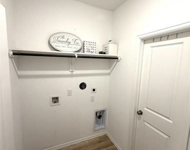 5323 Winding Stream Drive - Photo Thumbnail 11
