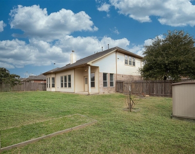 12802 Flat Creek Drive - Photo Thumbnail 37