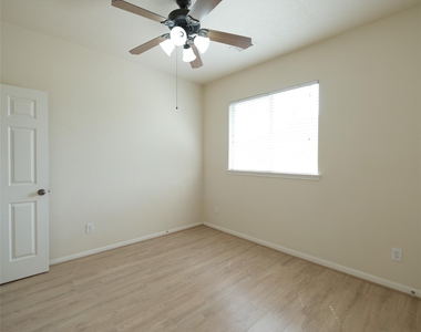 12802 Flat Creek Drive - Photo Thumbnail 24