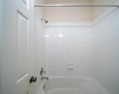 12802 Flat Creek Drive - Photo Thumbnail 32