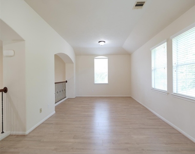 12802 Flat Creek Drive - Photo Thumbnail 15