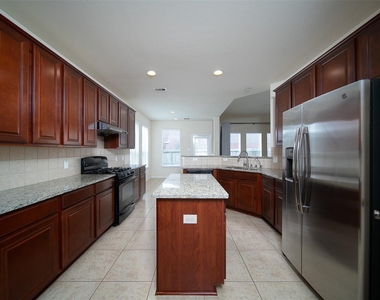 12802 Flat Creek Drive - Photo Thumbnail 7