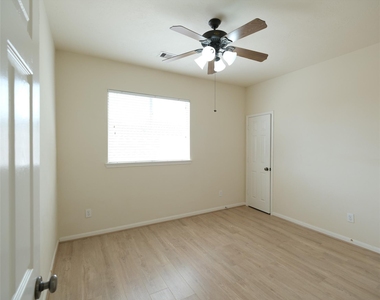 12802 Flat Creek Drive - Photo Thumbnail 26