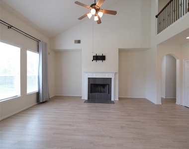 12802 Flat Creek Drive - Photo Thumbnail 4